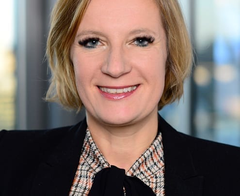 Portraitfoto von Susann Schwandtner, Senior Vermietungsmanagerin, HIH Real Estate